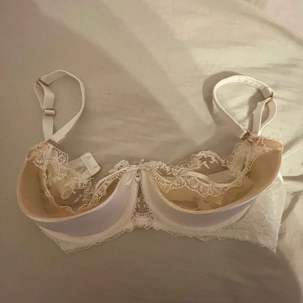 Charlotta Ivory Bra - Picture 6 of 12